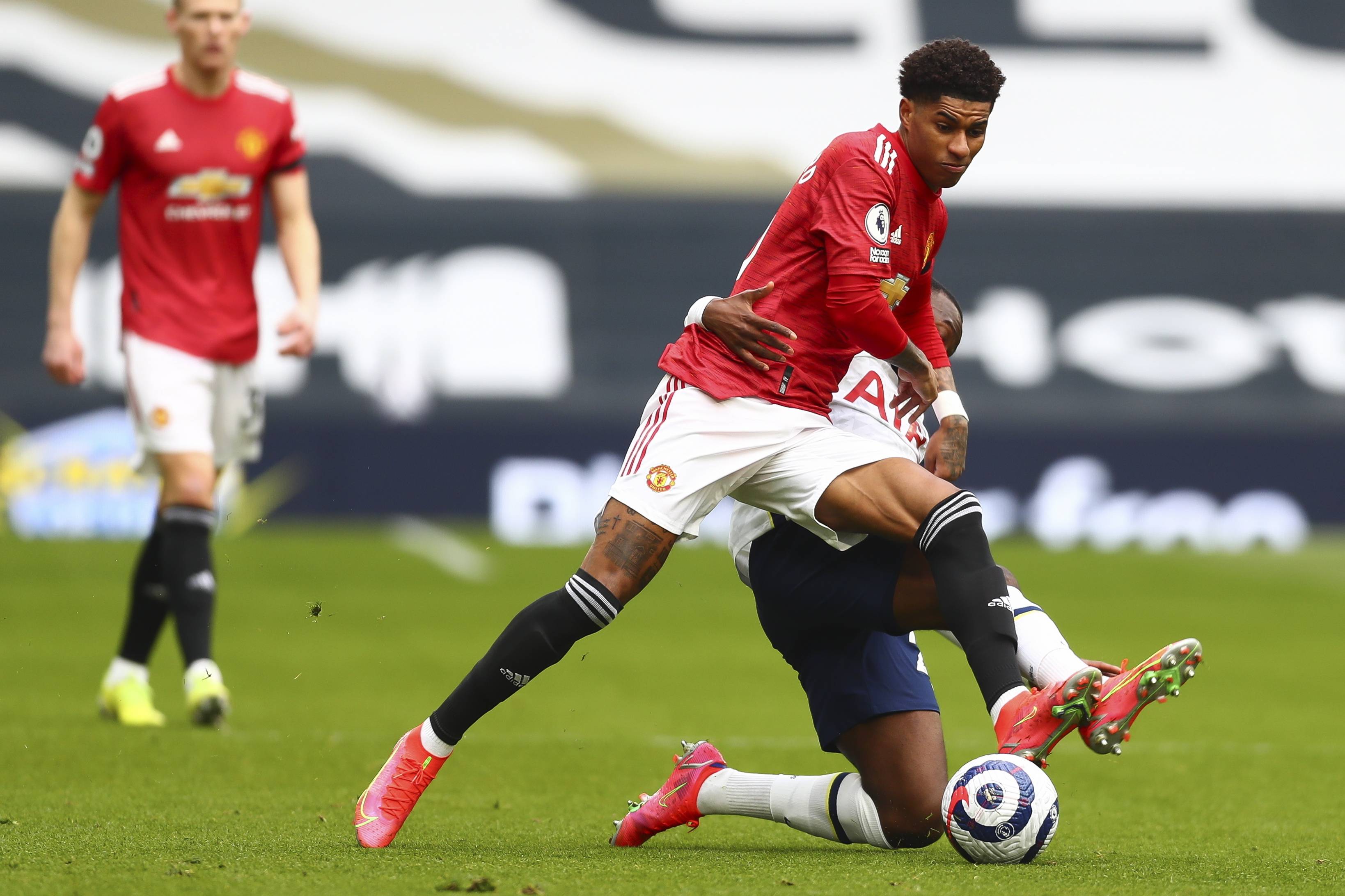 要时客串右 要时客串右